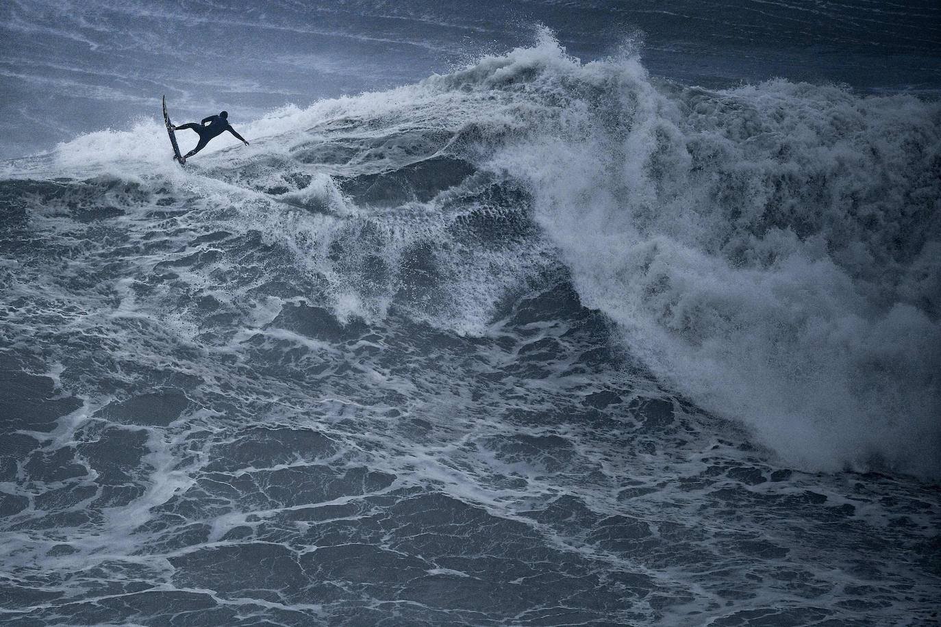 Fotos: El cañón de Nazaré, la ola más grande del mundo