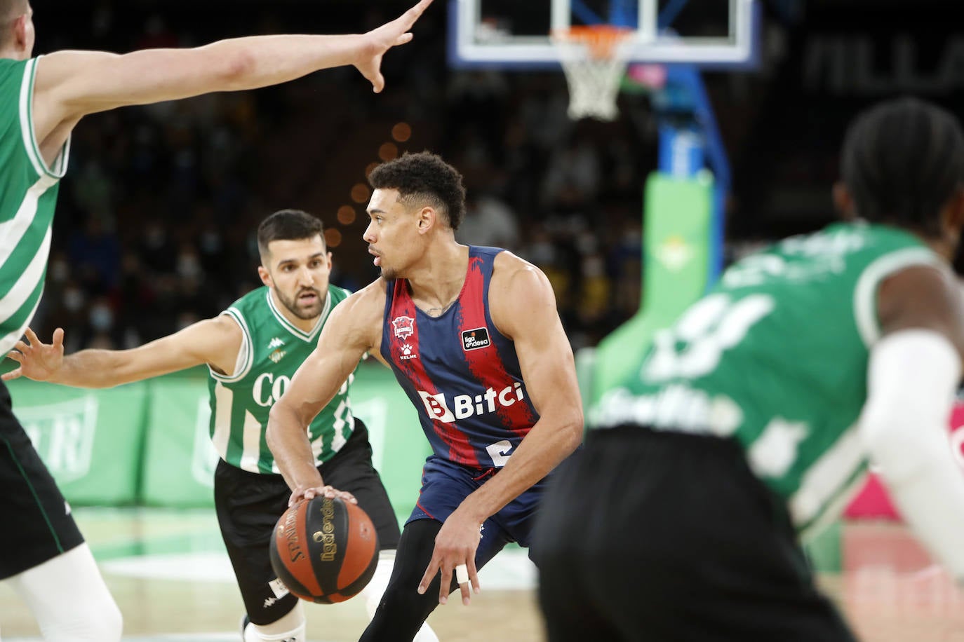 Fotos: El Betis - Baskonia, en imágenes
