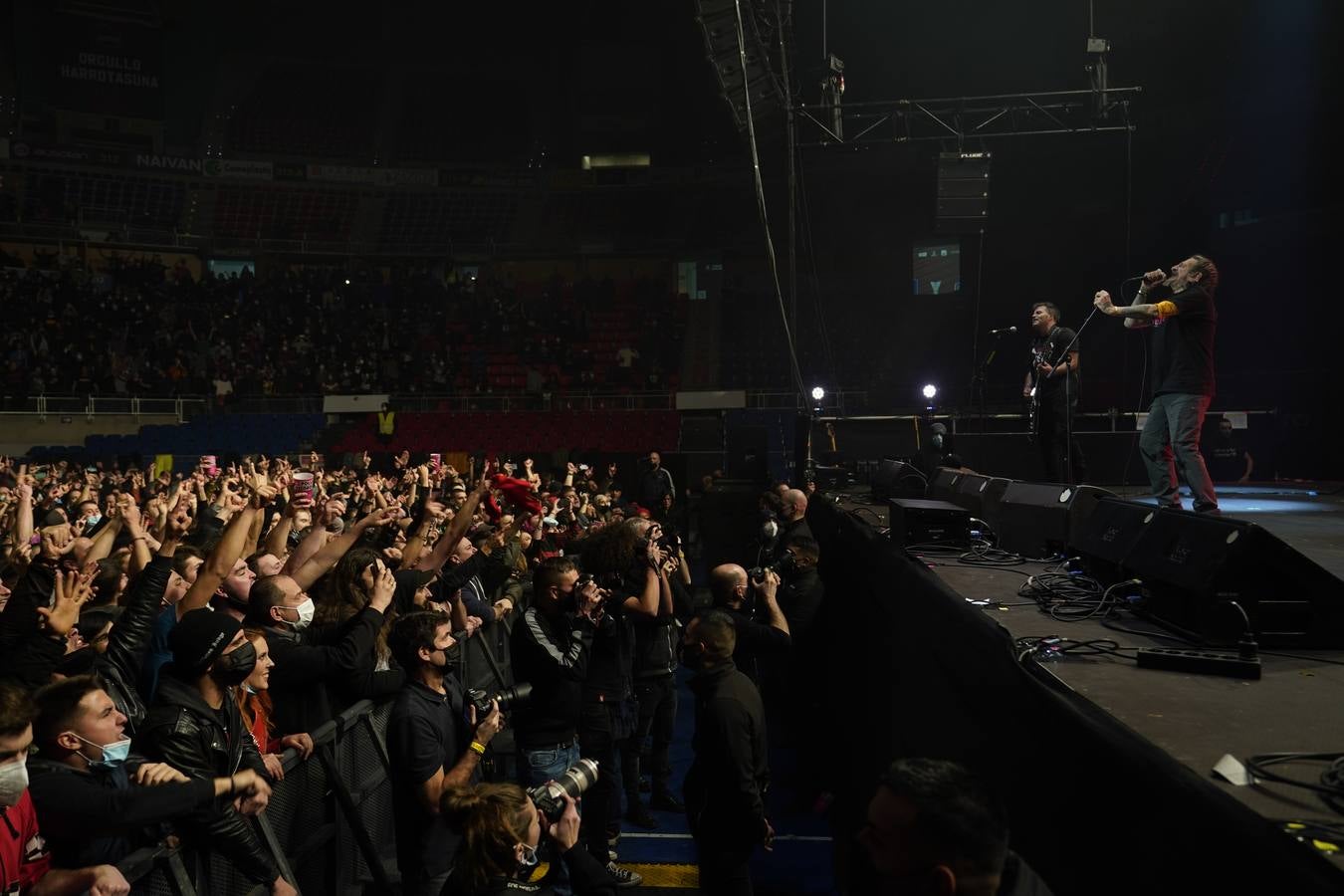 Fotos: Concierto de la Polla Records en Vitoria: pocas mascarillas y alegato del colectivo antivacunas