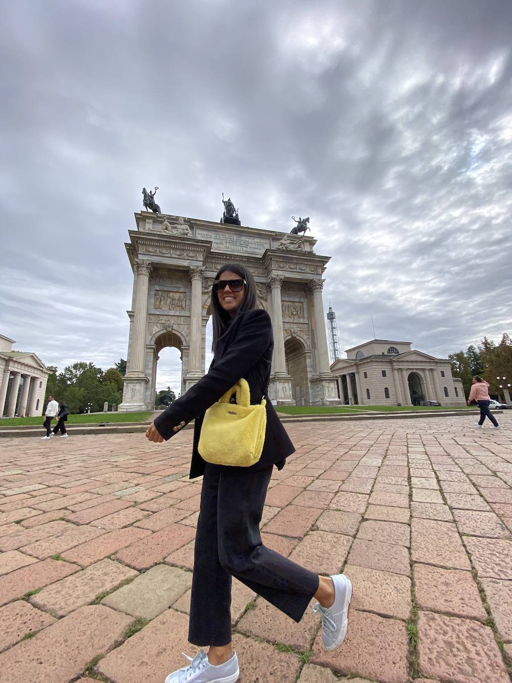 Fotos: Los bolsos que van a triunfar este invierno son de pelo y llegan desde Ondarroa