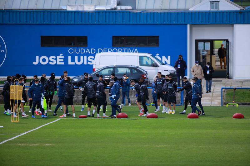 Fotos: El Alavés se entrena ya sin Calleja