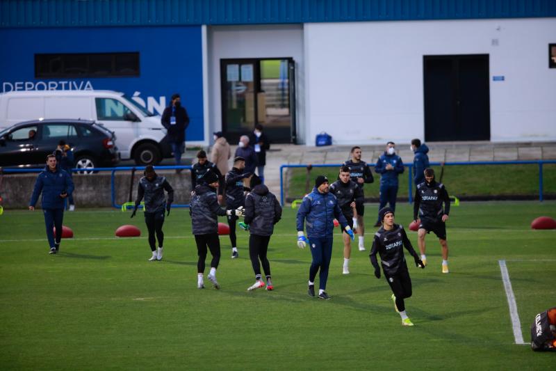 Fotos: El Alavés se entrena ya sin Calleja