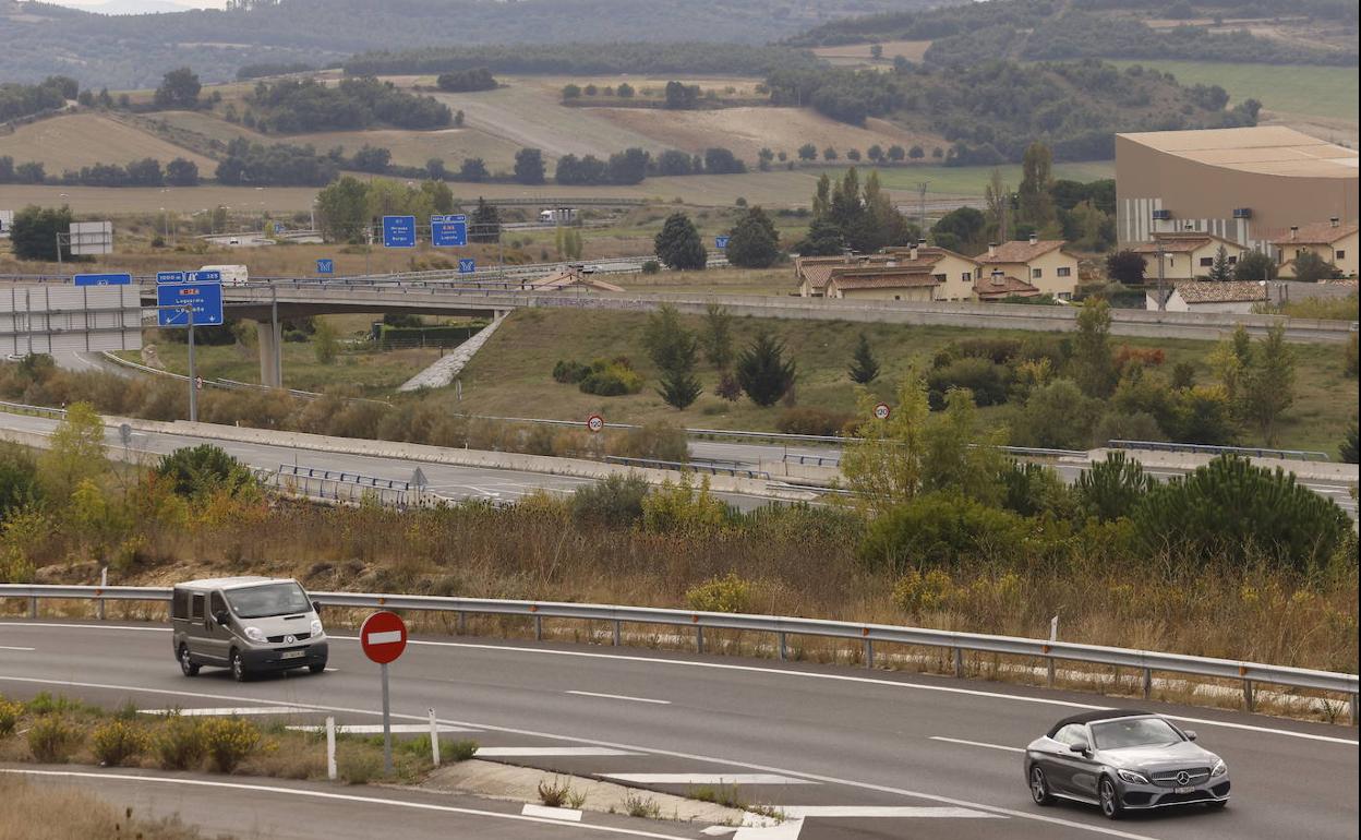 Fomento da luz verde al proyecto para ampliar el nudo de Armiñón