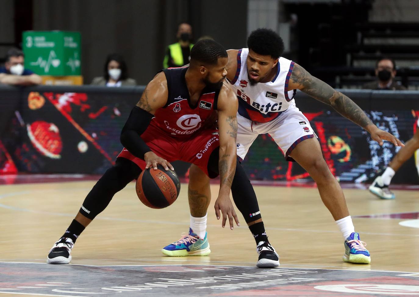 Fotos: Las mejores imágenes del Zaragoza - Baskonia
