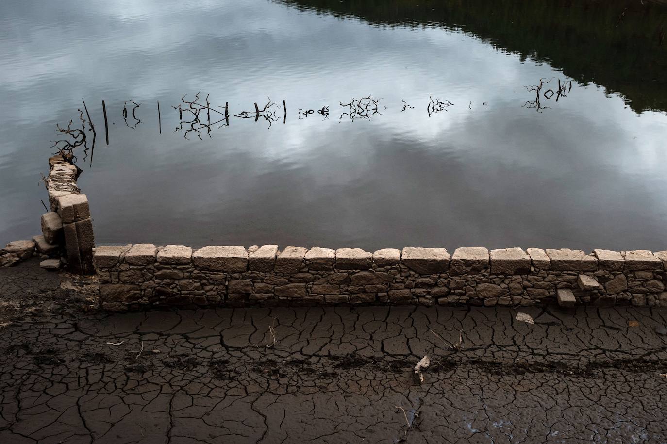 Fotos: El pueblo gallego que emerge de las aguas