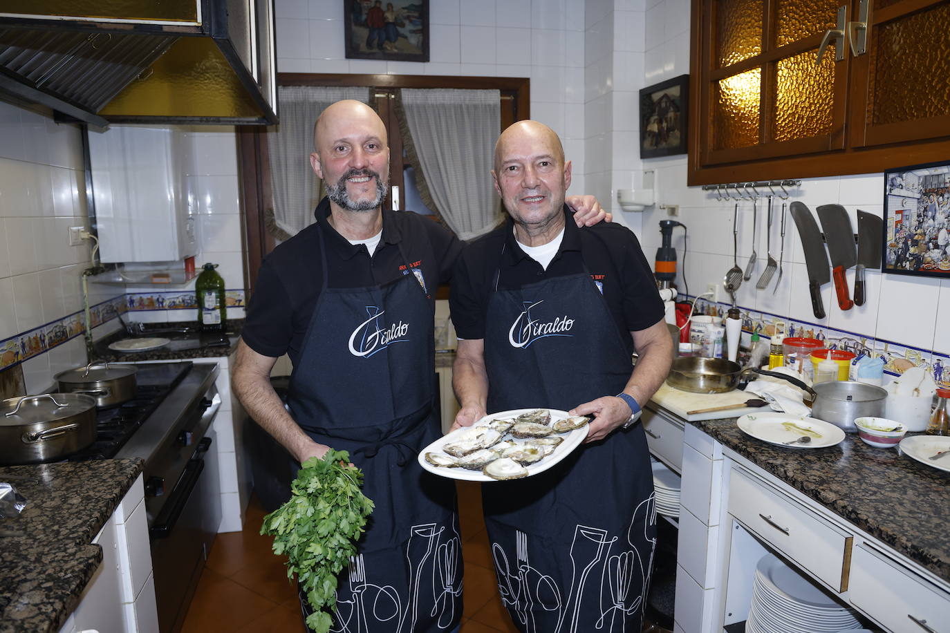 Fotos: Amairu Bat se luce con dos recetas marineras