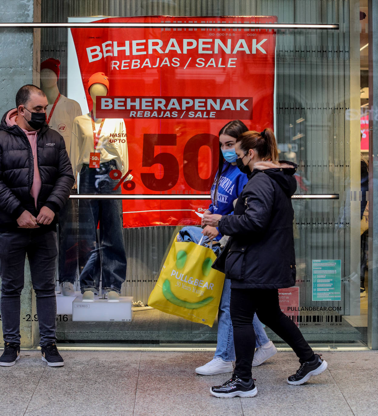 Fotos: Primer día de rebajas en Bilbao