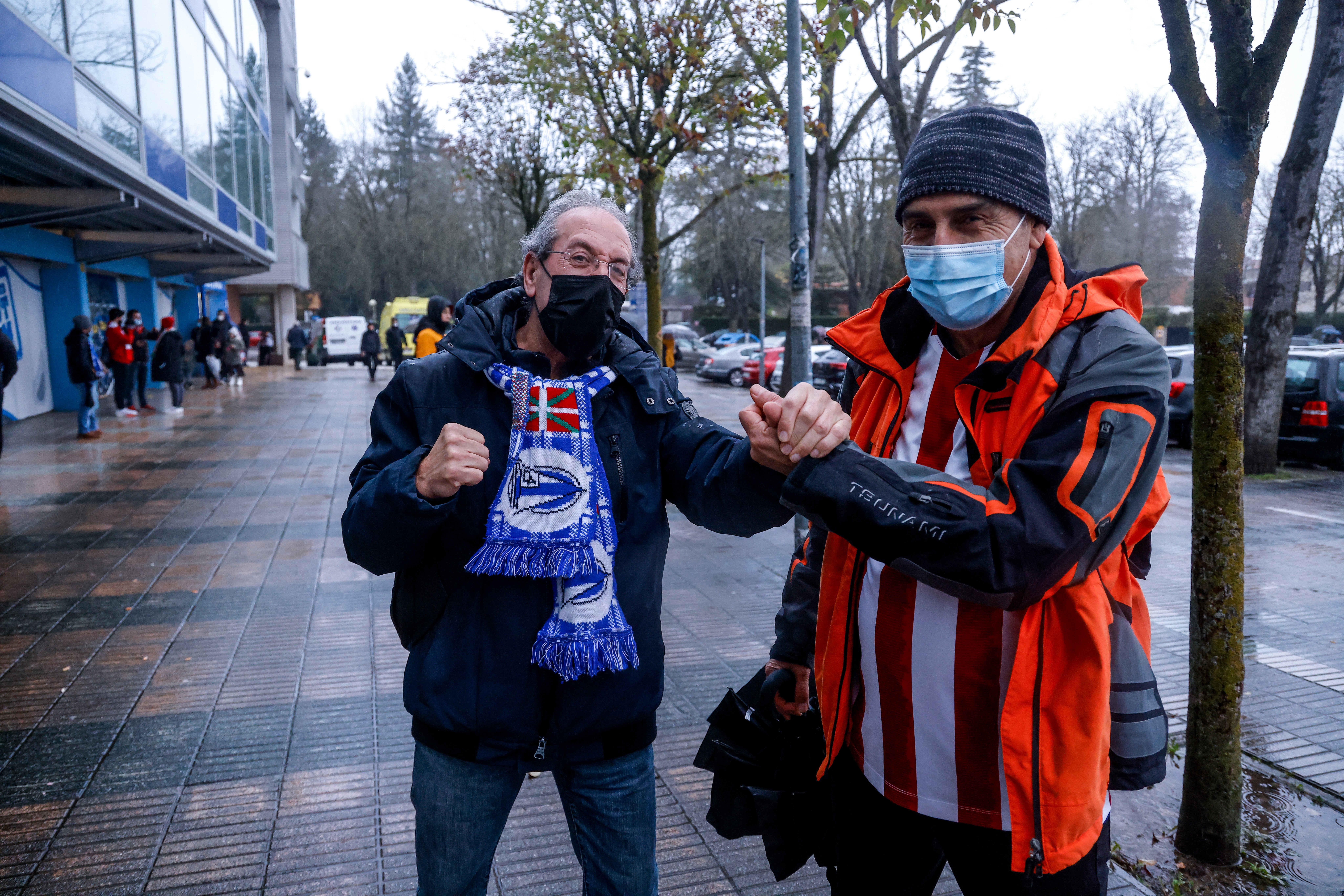 Fotos: Ambiente previo al Alavés - Athletic en el Casco Viejo de Vitoria