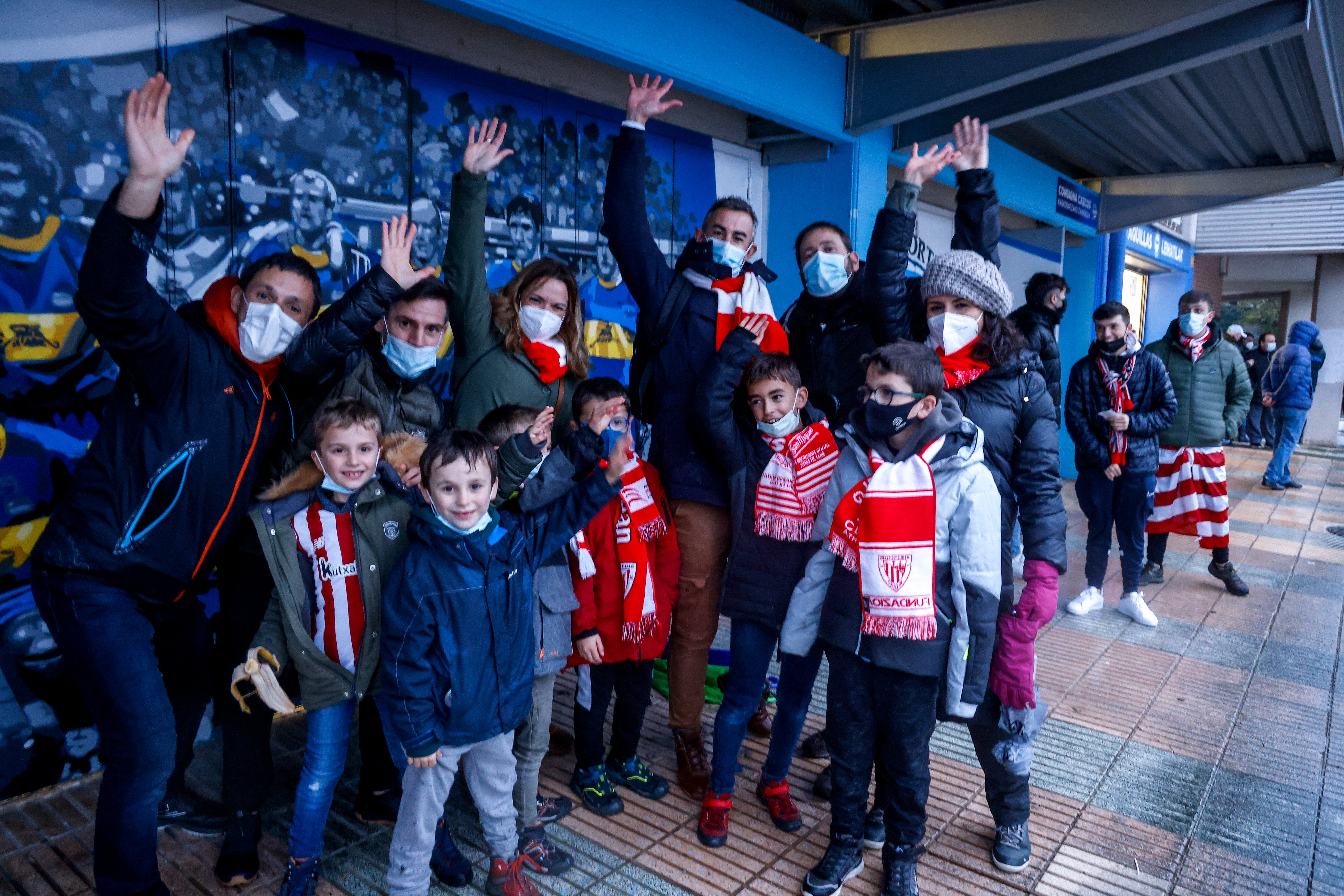 Fotos: Ambiente previo al Alavés - Athletic en el Casco Viejo de Vitoria