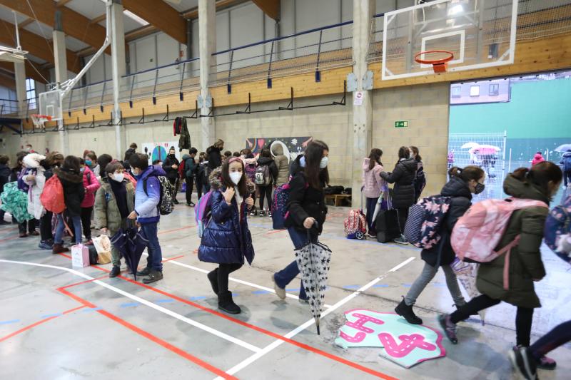 Fotos: Vuelta al colegio en Bizkaia tras las navidades