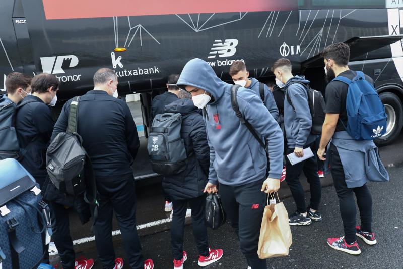 Fotos: El Athletic viaja a Arabia Saudí en busca de la Supercopa