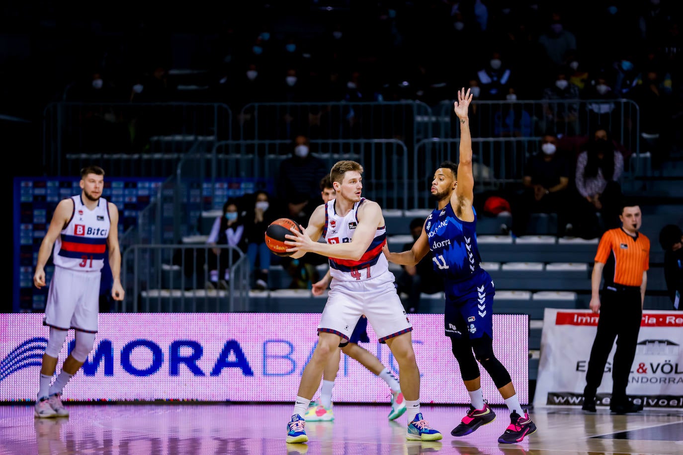 Fotos: Las mejores imágenes del Andorra - Baskonia