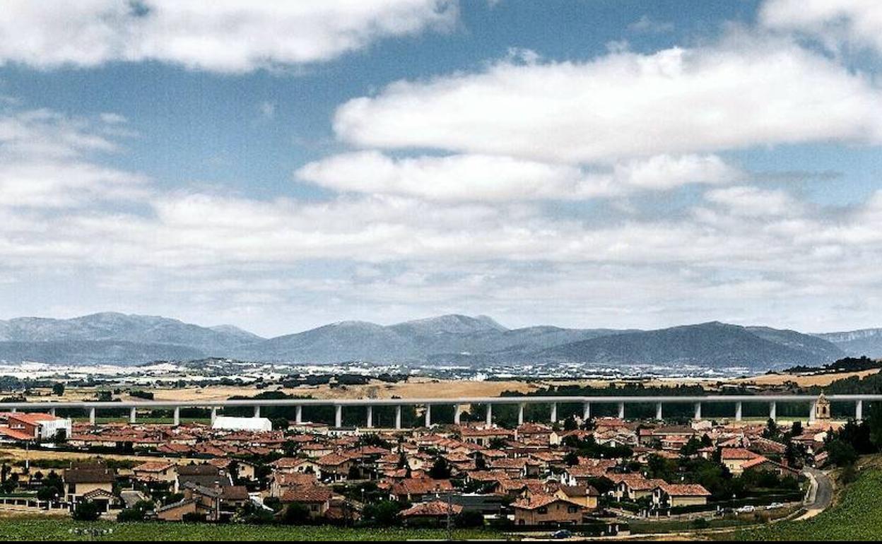 Un viaducto de dos kilómetros recorrerá Ribabellosa por el Oeste, según Ribera Baja Bizirik. 