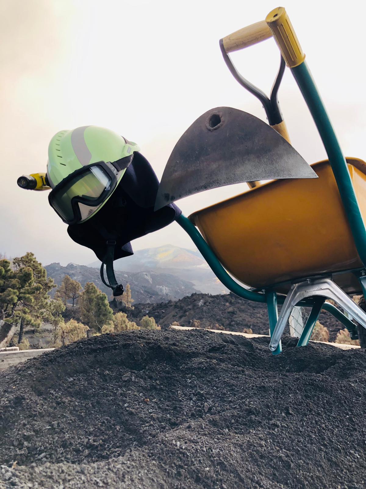 Fotos: Los Bomebros de Bilbao, en el volcán Cumbre Vieja