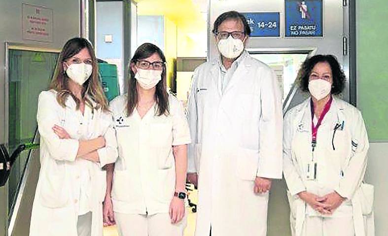 Los anestesistas Ane Guereca, Chus Maroño, Alberto Martínez y Carmen Ruano.