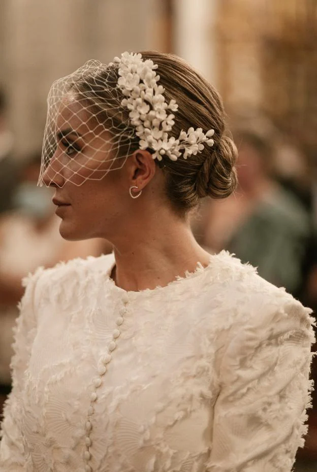 Novias virales con velo sencillo: el look que nunca falla - Foto 1