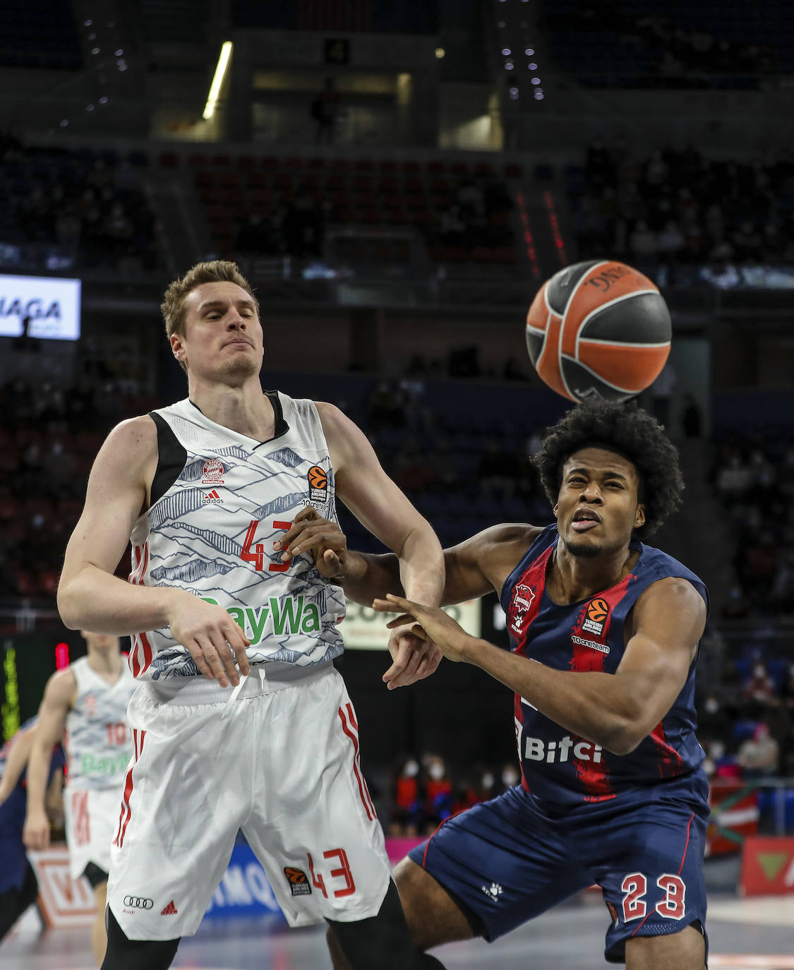 Fotos: Las imágenes del Baskonia - Bayern
