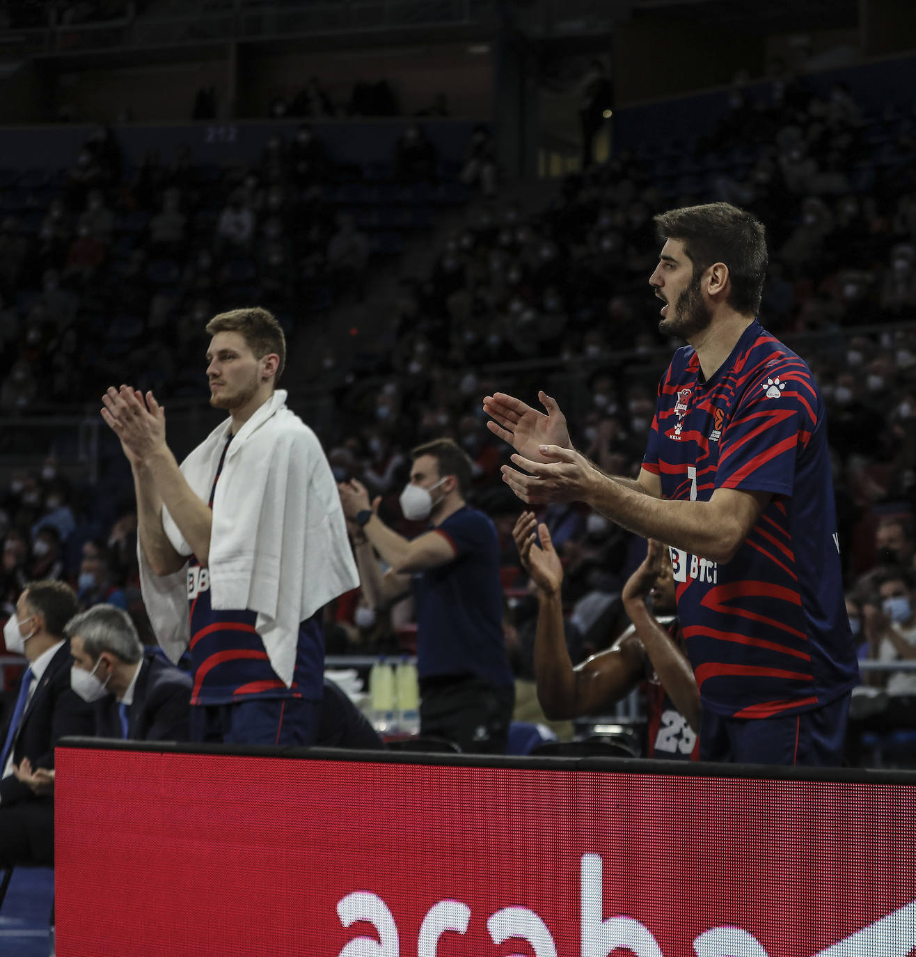 Fotos: Las imágenes del Baskonia - Bayern