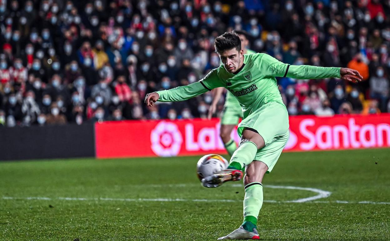 Nico Serrano descorcha su talento