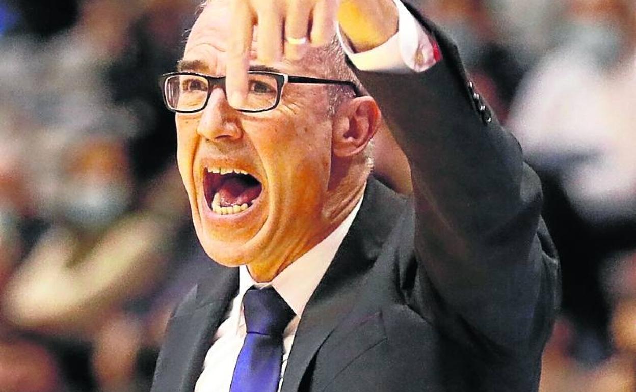 Olmos acaba de dejar al Breogán y ahora dirige al Burgos.