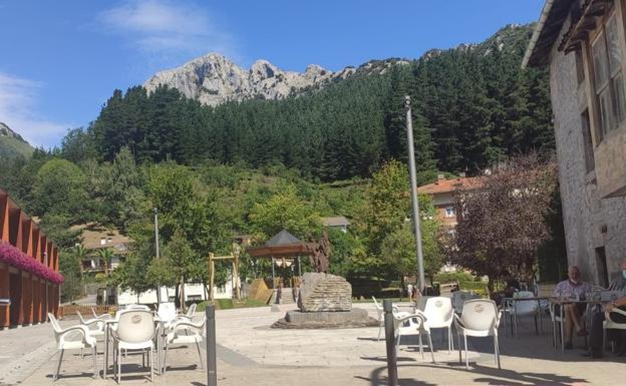 Quiosco de música de Mañaria. 