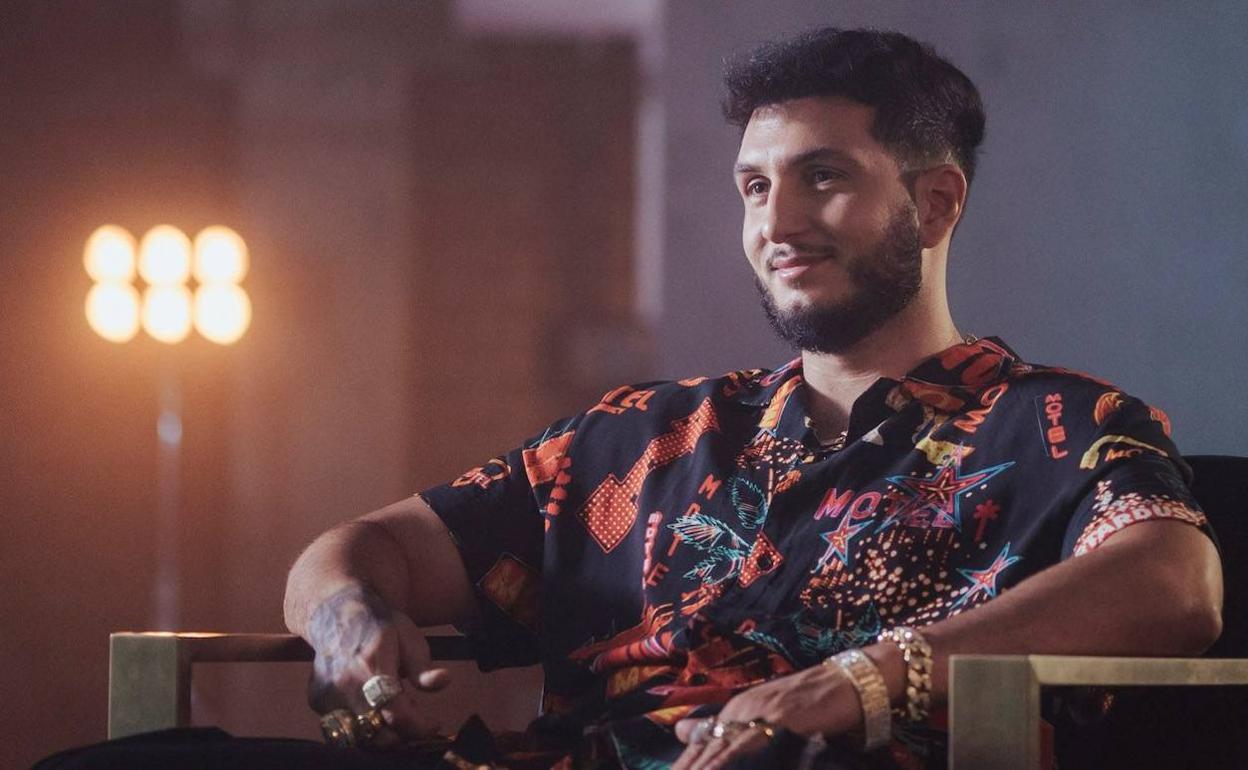 Omar Montes niega haber pagado por un pasaporte covid falso