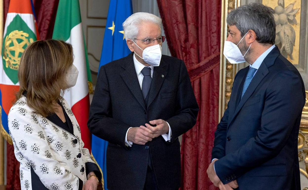 Los partidos italianos acuerdan que Mattarella repita como presidente