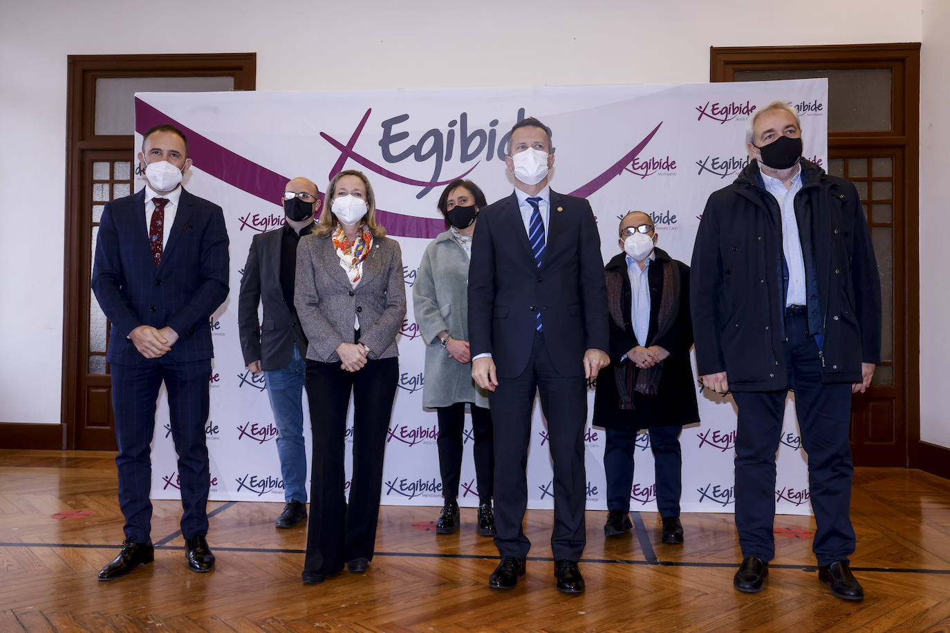 Fotos: Nadia Calviño visita las instalaciones de Egibide en Vitoria