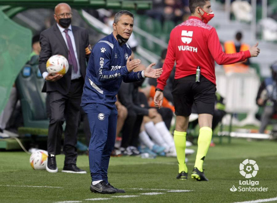 Fotos: Las mejores imágenes del Elche - Alavés