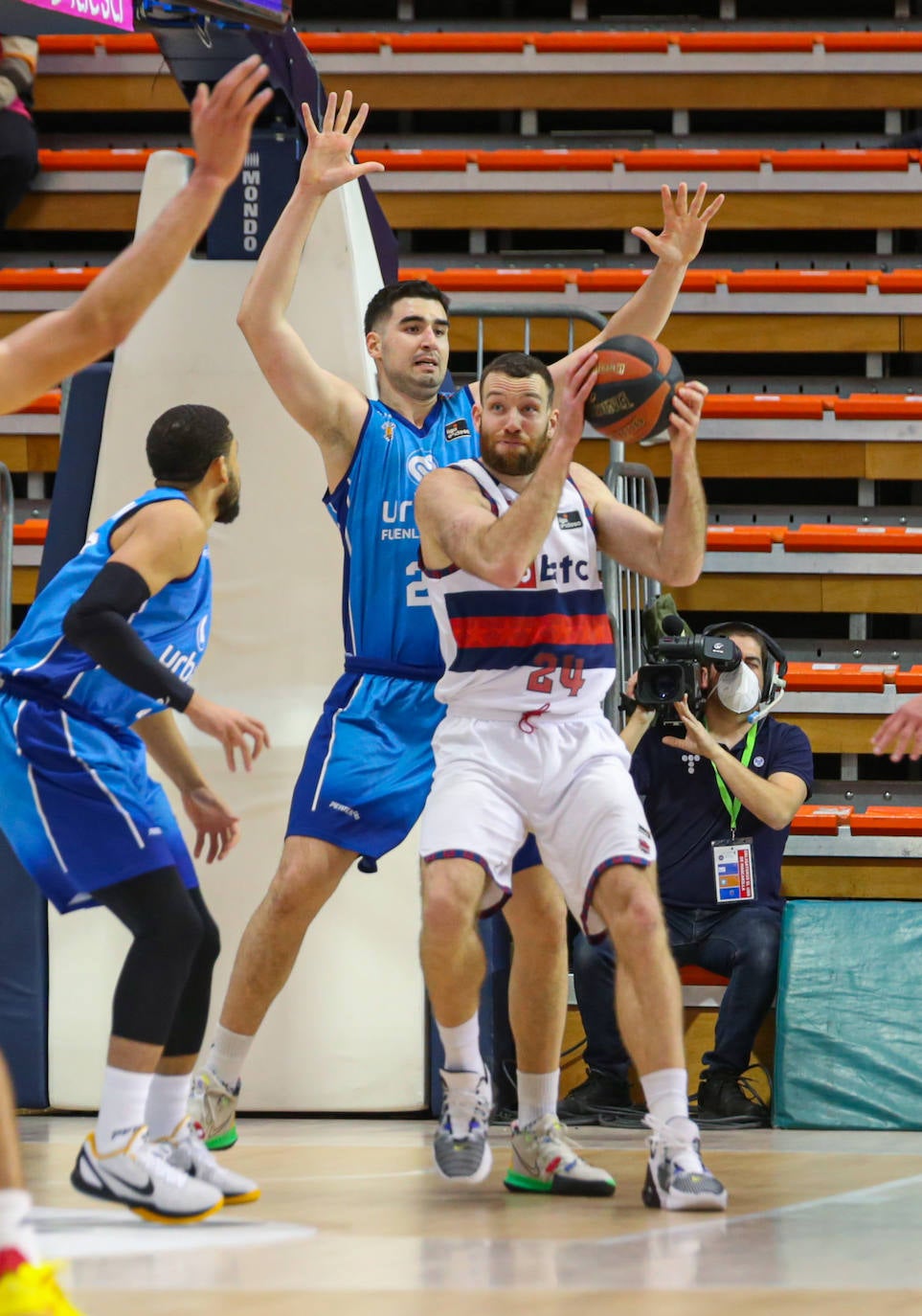 Fotos: Las mejores imágenes del Fuenlabrada-Baskonia