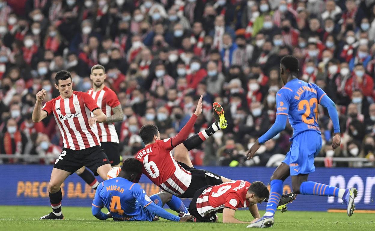 El Athletic se atraganta ante rivales que usan sus mismas armas