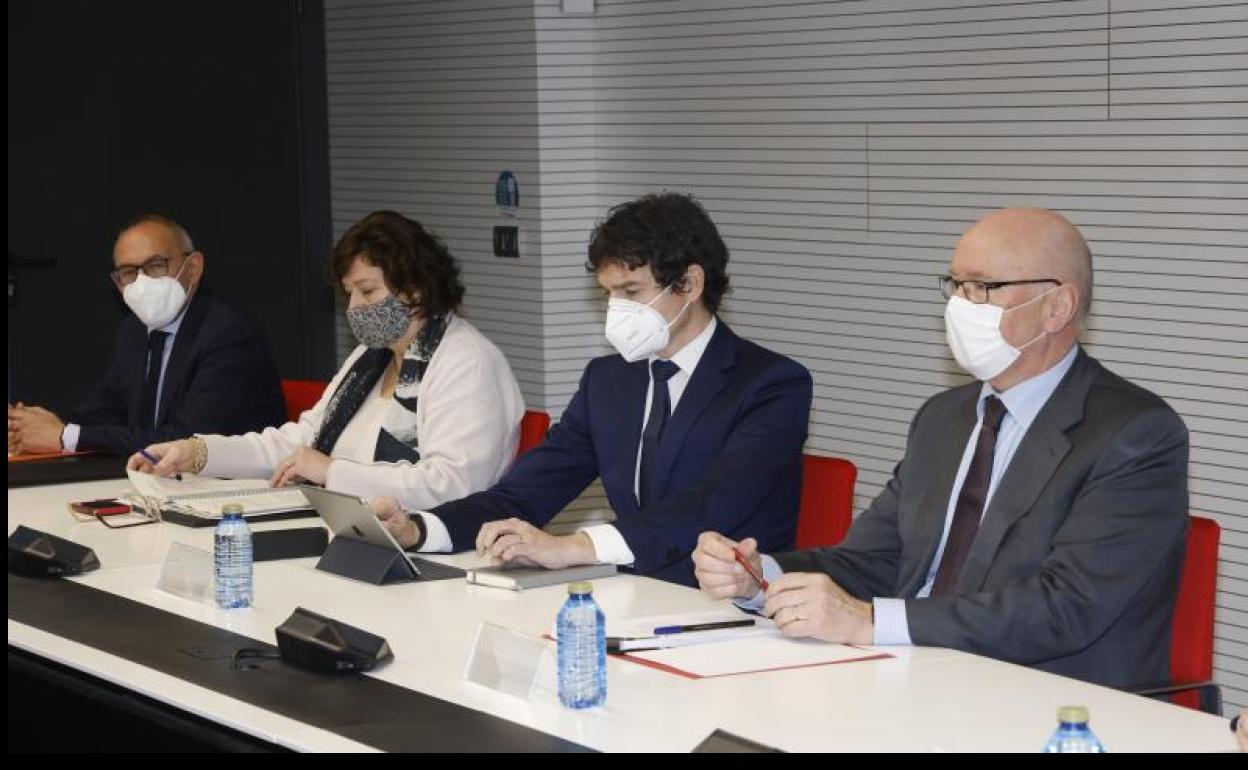 El diputado general, Unai Rementería, encabezaba la delegación vizcaína. 