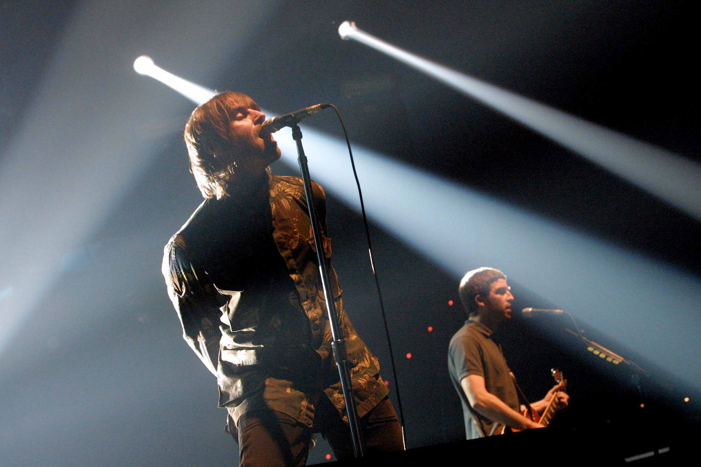 Actuación del grupo Oasis en 2002