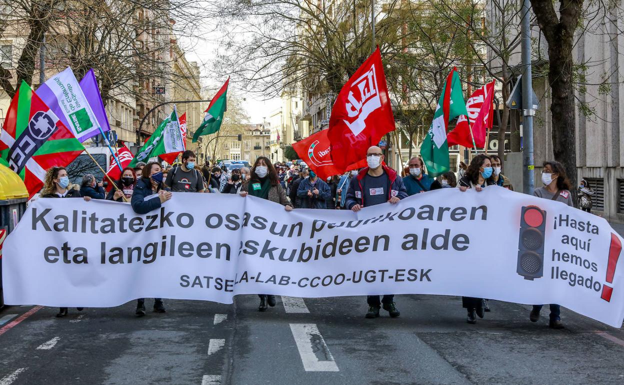 Última manifestación convocada por los sindicatos de Osakidetza el pasado enero. 