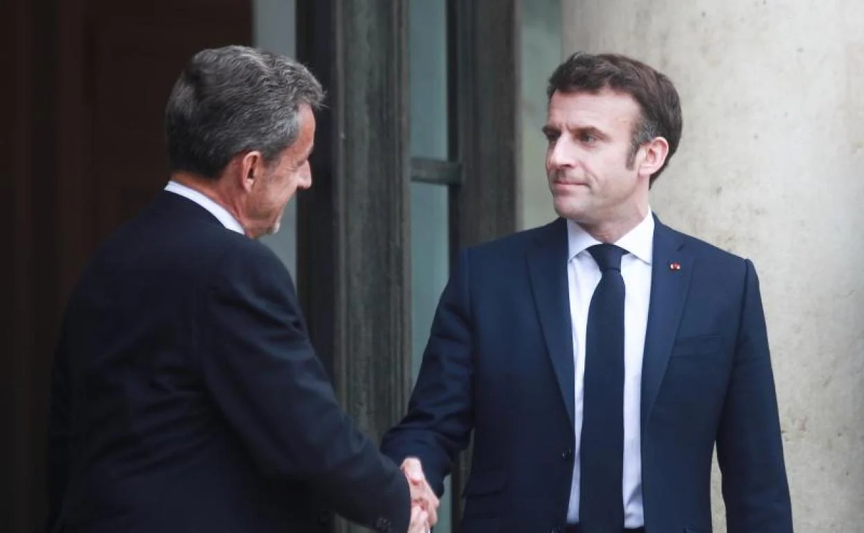 Macron Aborda Con Hollande Y Sarkozy La Guerra En Ucrania | El Correo