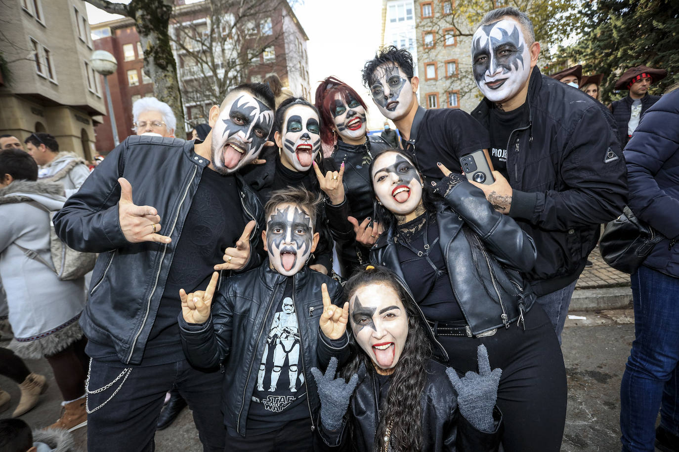 Fotos: Búscate en las fotos del desfile de comparsas del Carnaval