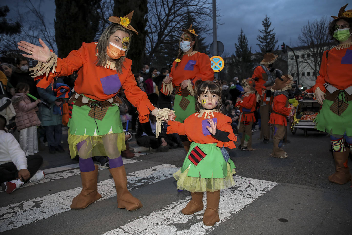 Fotos: Búscate en las fotos del desfile de comparsas del Carnaval