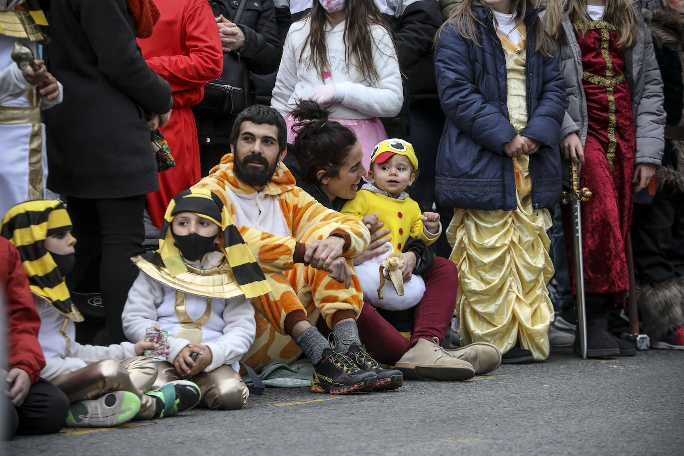 Fotos: Búscate en las fotos del desfile de comparsas del Carnaval