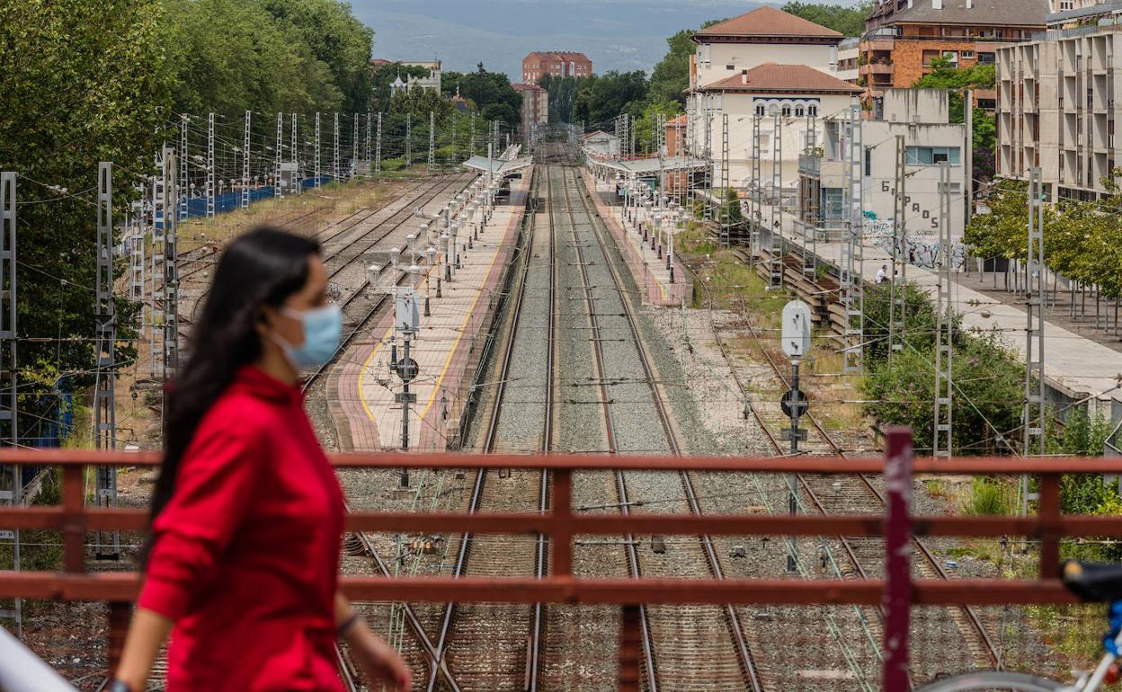 González considera un «paso importante» la licitación del proyecto de soterramiento para que el TAV llegue a Vitoria «en 2027»