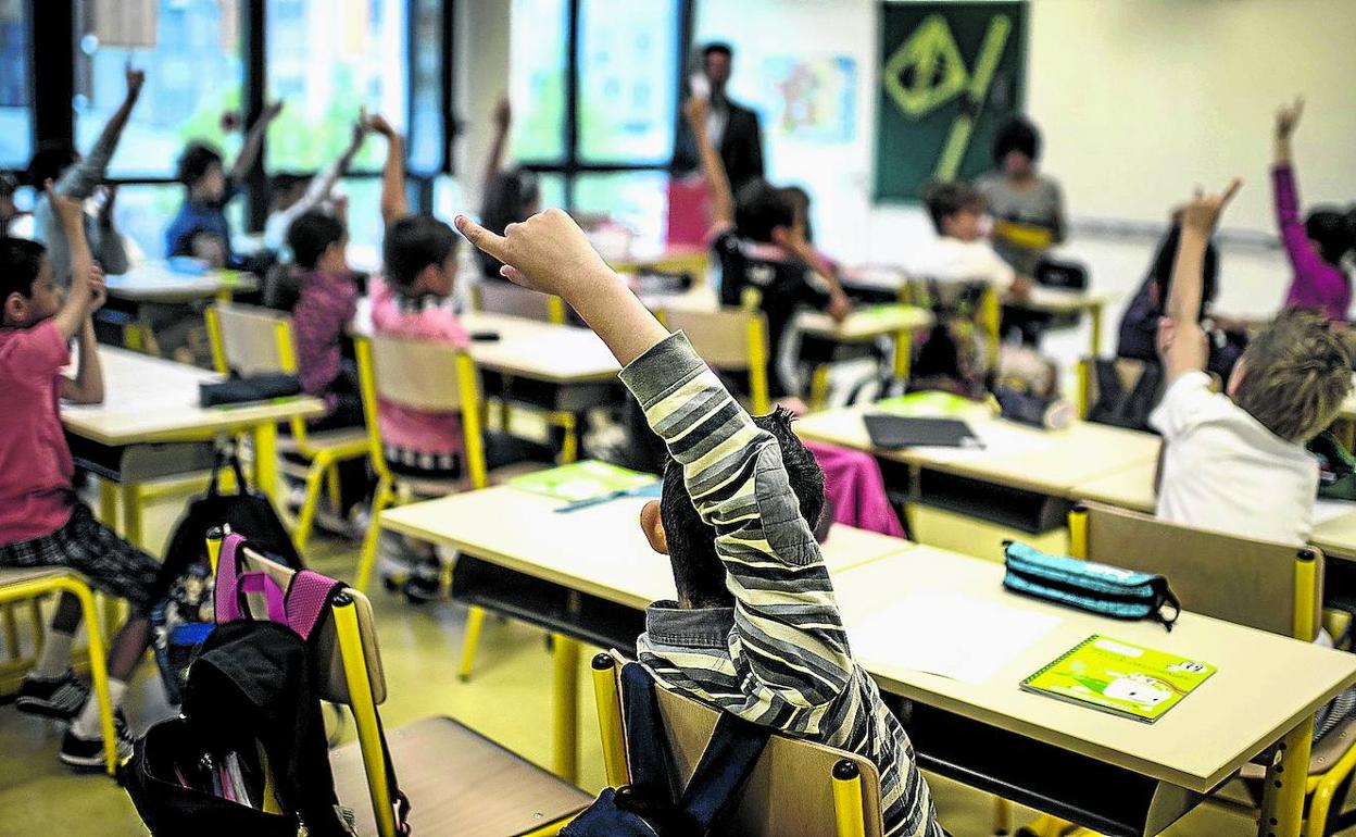 El número de repetidores ha disminuido en los centros escolares vascos. 