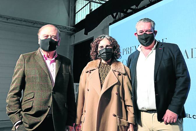 Jon Ortuzar, Ibone Bengoetxea y José Luis de la Guerra.