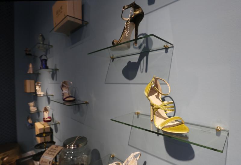 Fotos: Abre una nueva tienda de zapatos personalizados en el centro de Bilbao