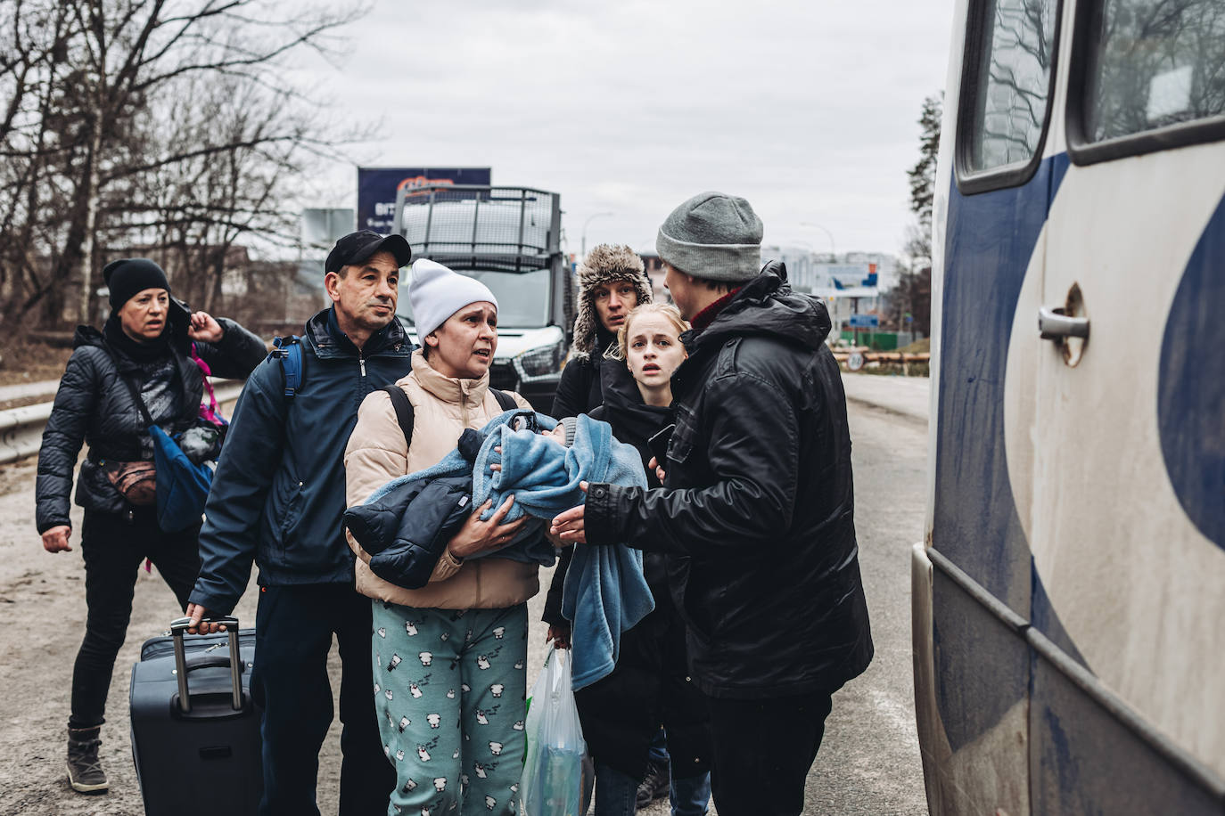 Fotos: Moscú bombardea a civiles en Irpin, a las puertas de Kiev