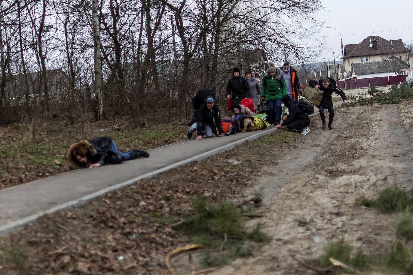 Fotos: Moscú bombardea a civiles en Irpin, a las puertas de Kiev