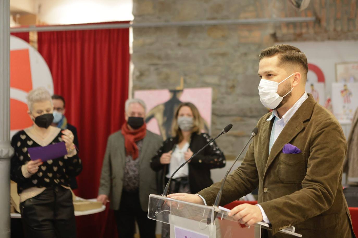 Borja Elorza, presidente de la asociación BilbaoHistoriko, pronunciando el discurso el día de la entrega de premios. 