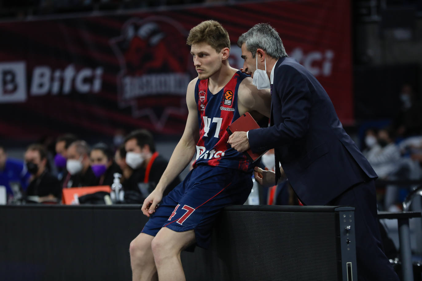 Fotos: Las mejores imágenes del Baskonia - Efes
