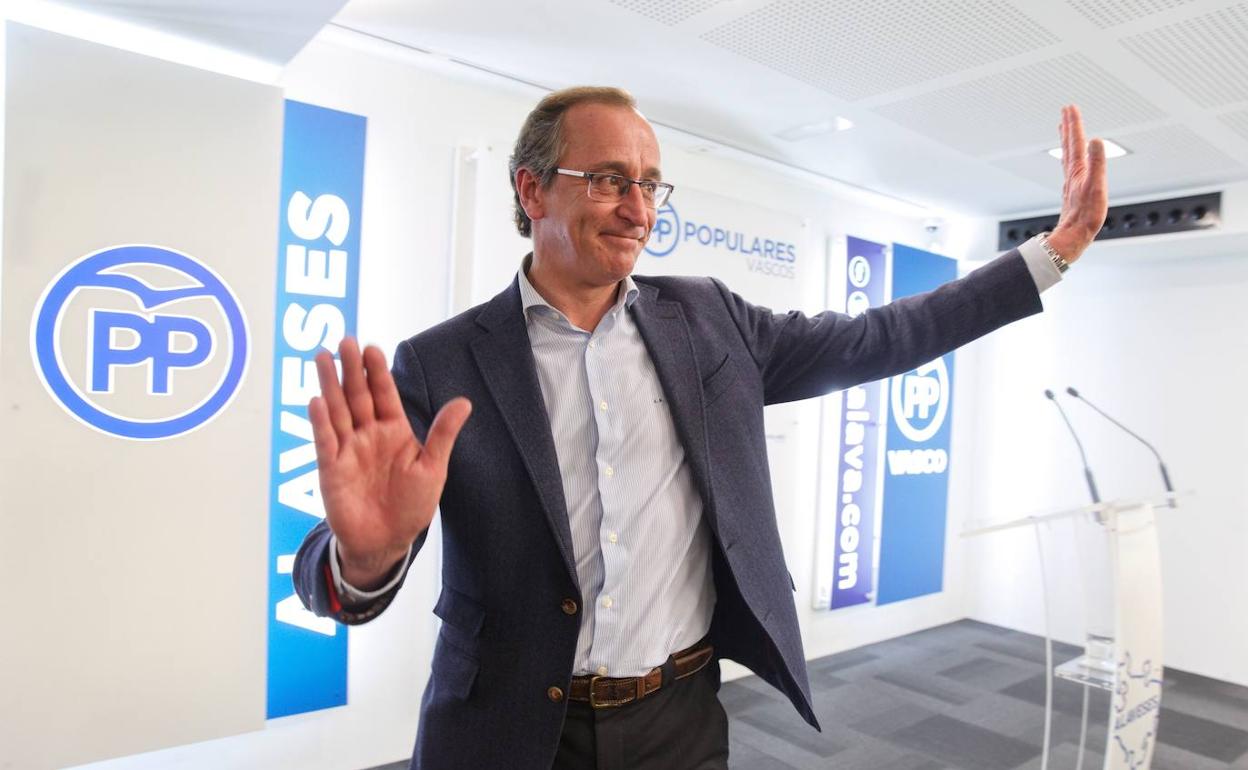 Alfonso Alonso en febrero de 2020, tras anunciar su adiós a la política. 