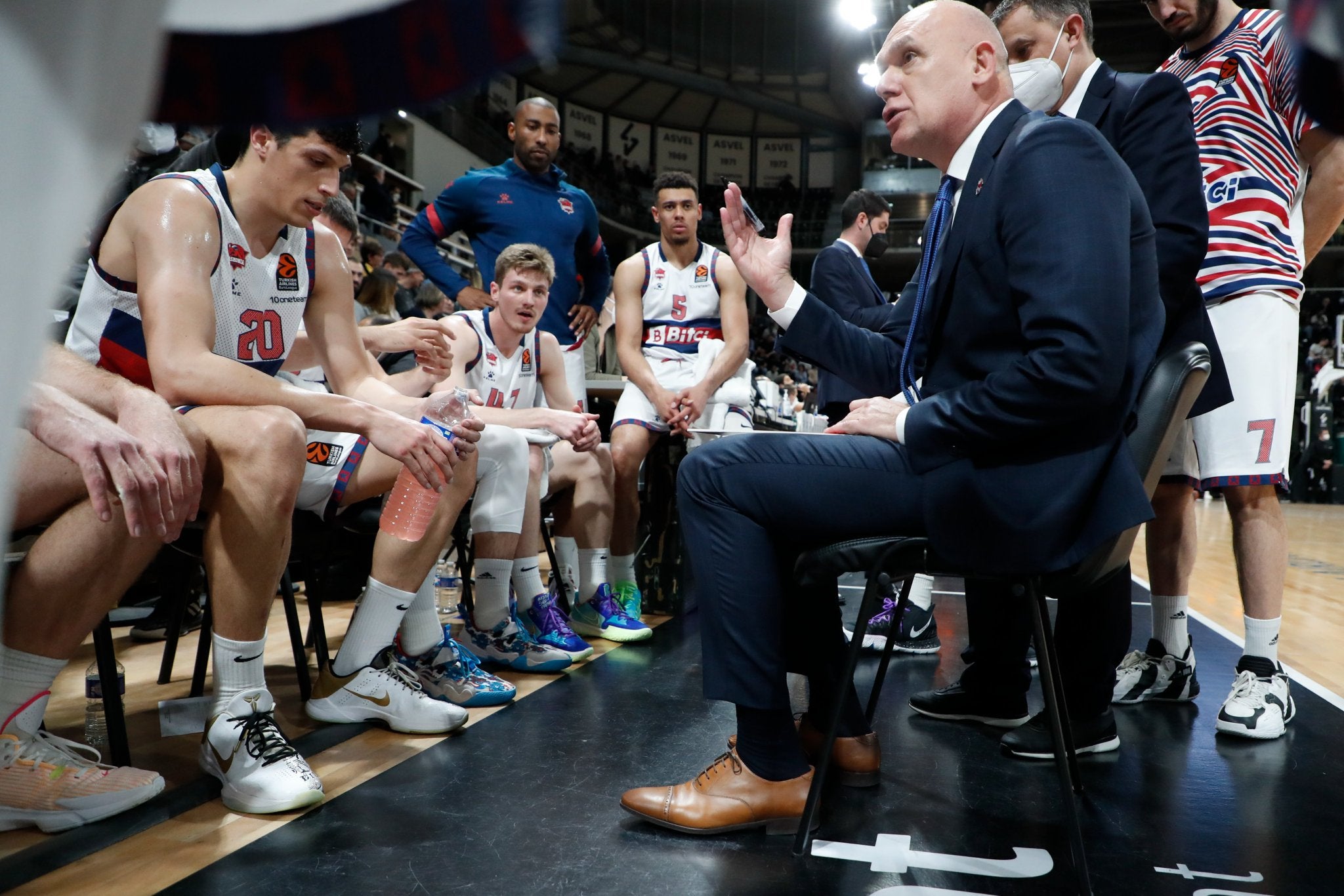 Fotos: Las mejores imágenes del Asvel - Baskonia