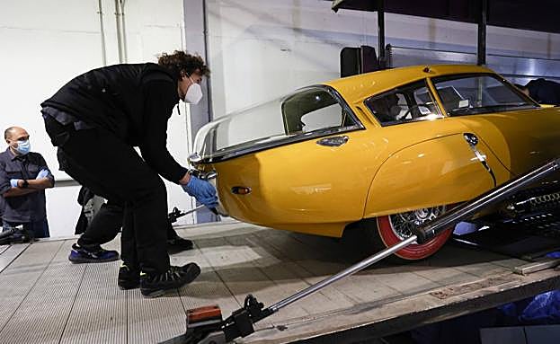 El mítico Pegaso Z-102 Cúpula de 1952 procede del Museo Nacional del Automóvil de Holanda.