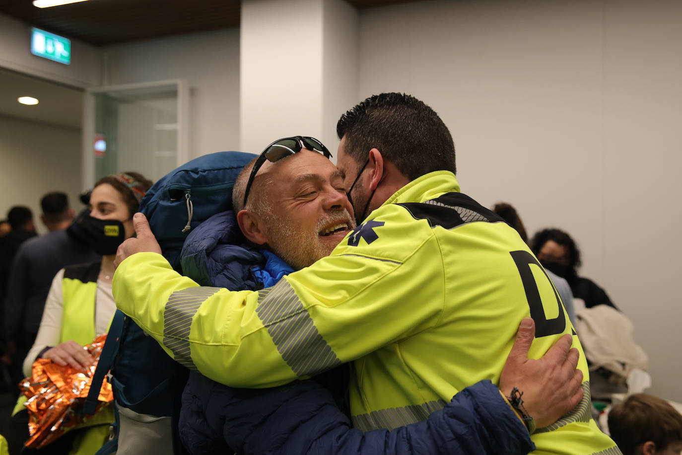 Fotos: Varias familias de ucranianos llegaron ayer a Bilbao